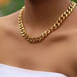 Gold Chunky Chain Necklace